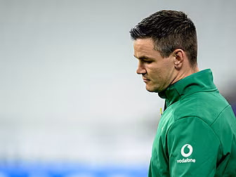 Sexton apologises to Farrell f...