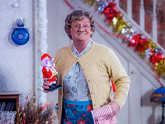 Mrs Browns Boy Star Reveals Th...