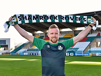Hoare & McCann sign for Premie...