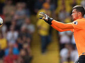 Arsenal sign Brighton goalkeep...