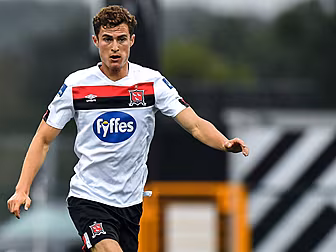 Dundalk snap up American half-...