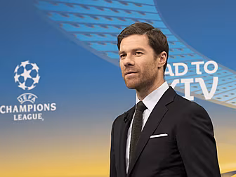 Xabi Alonso extends contract w...