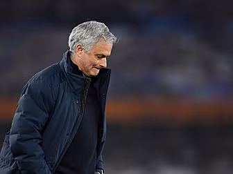 Jose Mourinho sacked by Totten...
