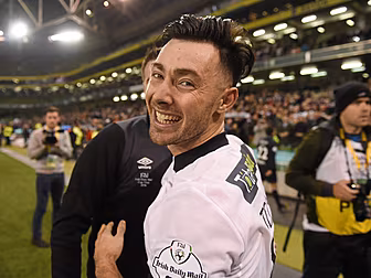 Towell to the Hoops - Rovers s...