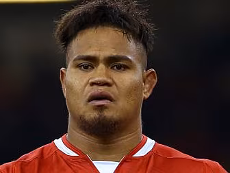 Connacht complete signing of T...