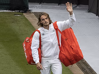 Tsitsipas and Kvitova fall as...