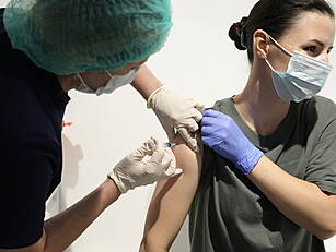 Vaccine Portal Opens For 30 To...