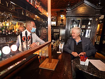 Hundreds Of Pubs And Restauran...