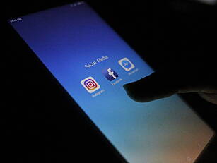 Warnings 1-Million Facebook Us...