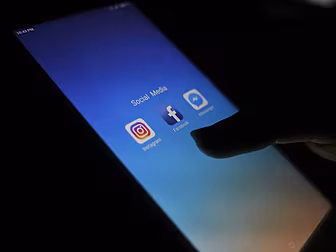 Warnings 1-Million Facebook Us...