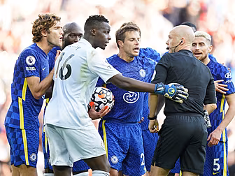 Chelsea hit with two English F...