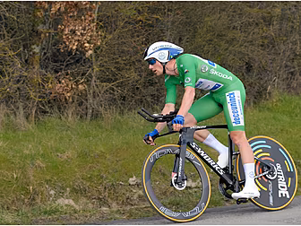 Sam Bennett withdraws from Roa...