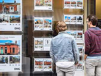 Houses Available To Rent At 