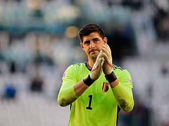 Courtois accuses football's au...