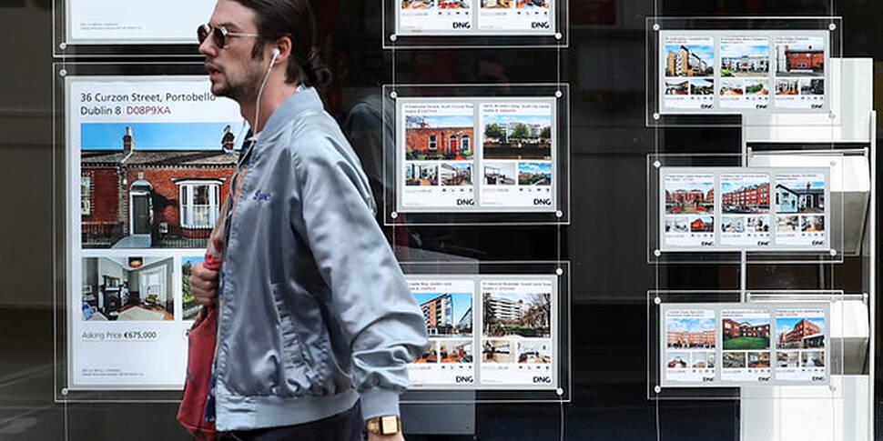 House Prices Fall In The Capit...