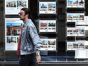 House Prices Fall In The Capit...