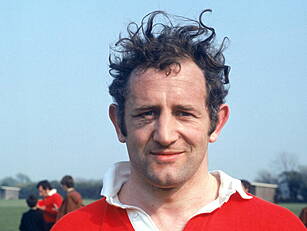 Former Ireland and Lions prop...