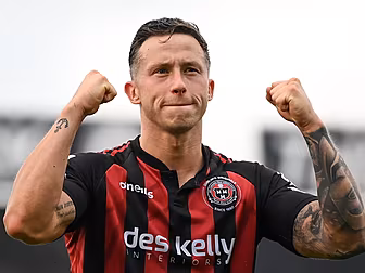 Rob Cornwall swaps Bohemians f...