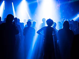 Pubs And Nightclubs Could Beco...