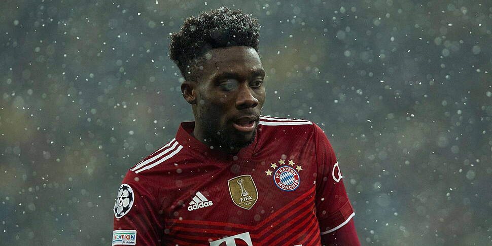Bayern's Alphonso Davies sidel...