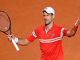 New Djokovic blow as France de...