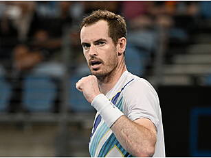 Andy Murray hails 'amazing' wi...
