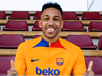 Barcelona confirm Aubameyang s...