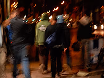 Crack Down On Teens Carrying O...