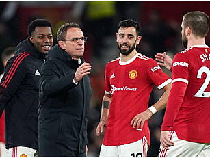 Fernandes brushes off claims o...