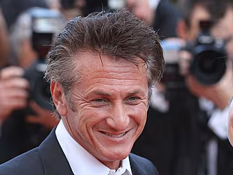 Actor Pens Poem To Putin & Sea...
