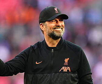 Jurgen Klopp signs new contrac...