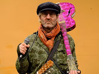 Comedian David McSavage Kickin...