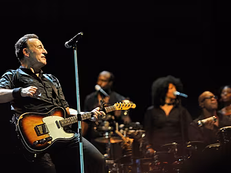 Bruce Springsteen Announces Tw...
