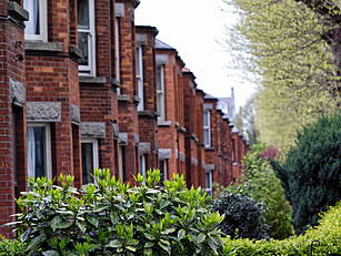 Teachers' Union Calls For Hous...