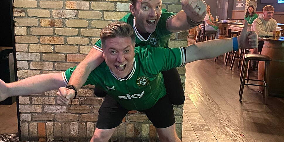 Dermot & Dave On Tour: Comfy B...