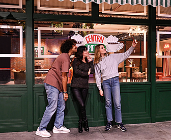 The FRIENDS Experience Is Comi...