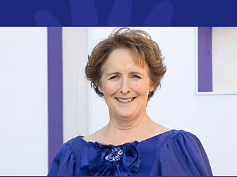 Hollywood Star Fiona Shaw Reve...