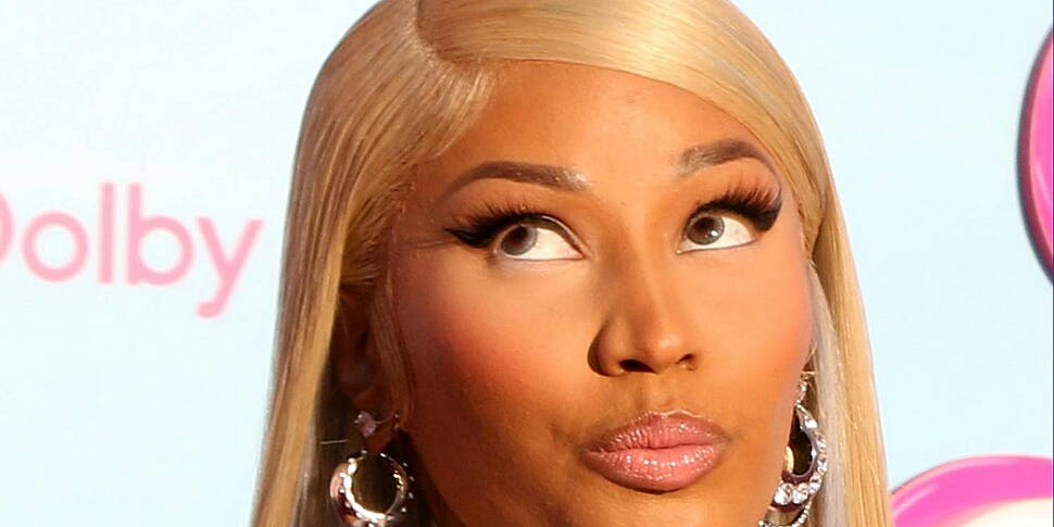 Fans Outraged At Nicki Minaj 4...