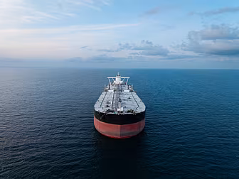Iran Threatens To Shut Down Oi...