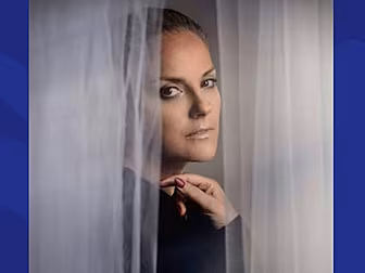 Super Soprano Celine Byrne Joi...
